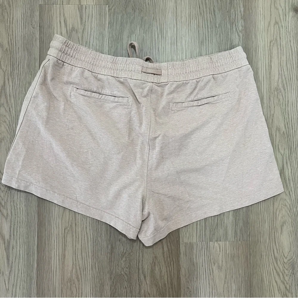Athleta Farallon Heathered Sweat Shorts Beige Size 22